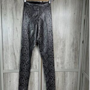 Commando Black Snake-Print Leggings